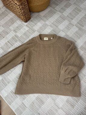 Doen Cable Knit sweater (read description)